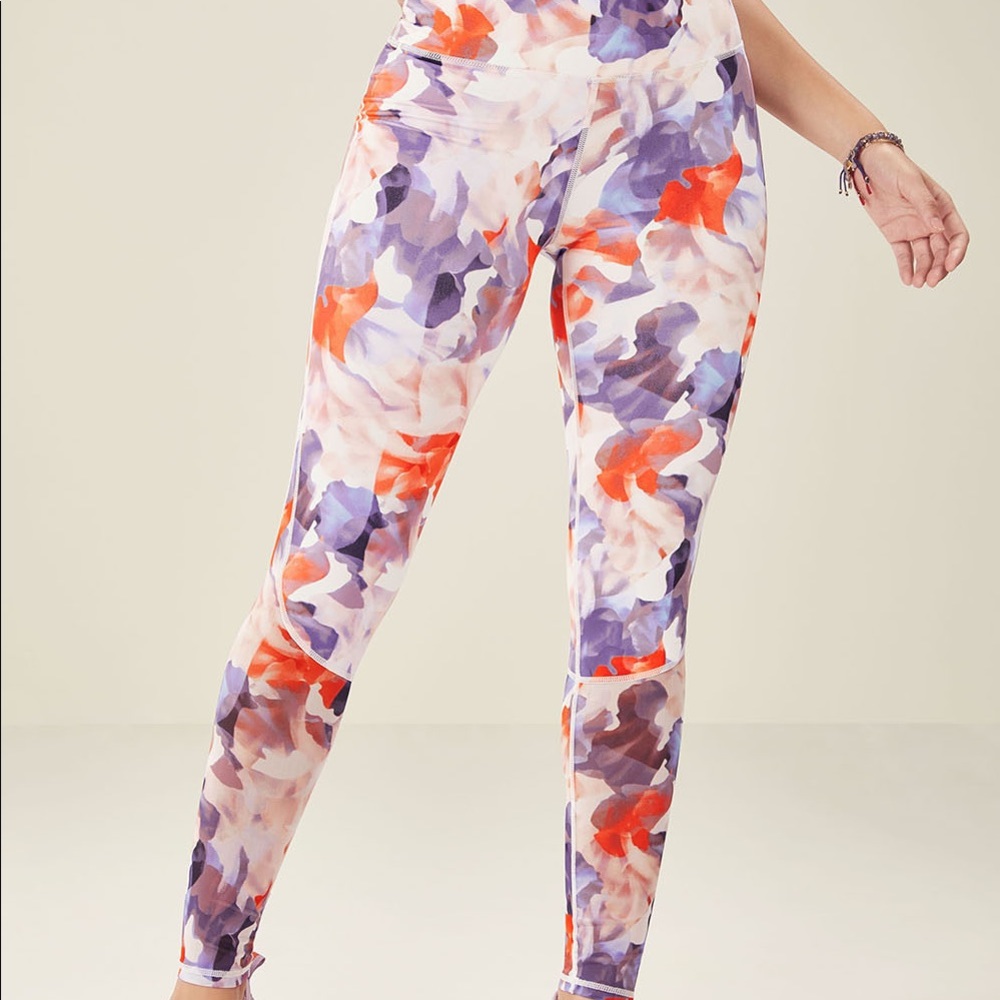 NWT Fabletics High-Waisted Powerhold Leggings